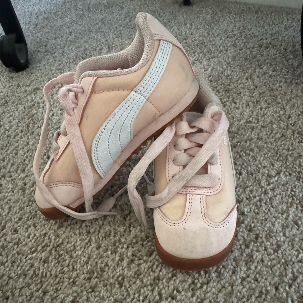 PUMA Roma Basic Pink & White Kids Shoes Sneakers Size 9C Lace Up